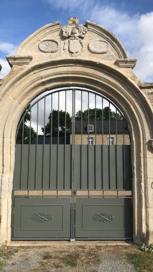 Theix Manoir Saint-Andre,B&B De Charme מראה חיצוני תמונה