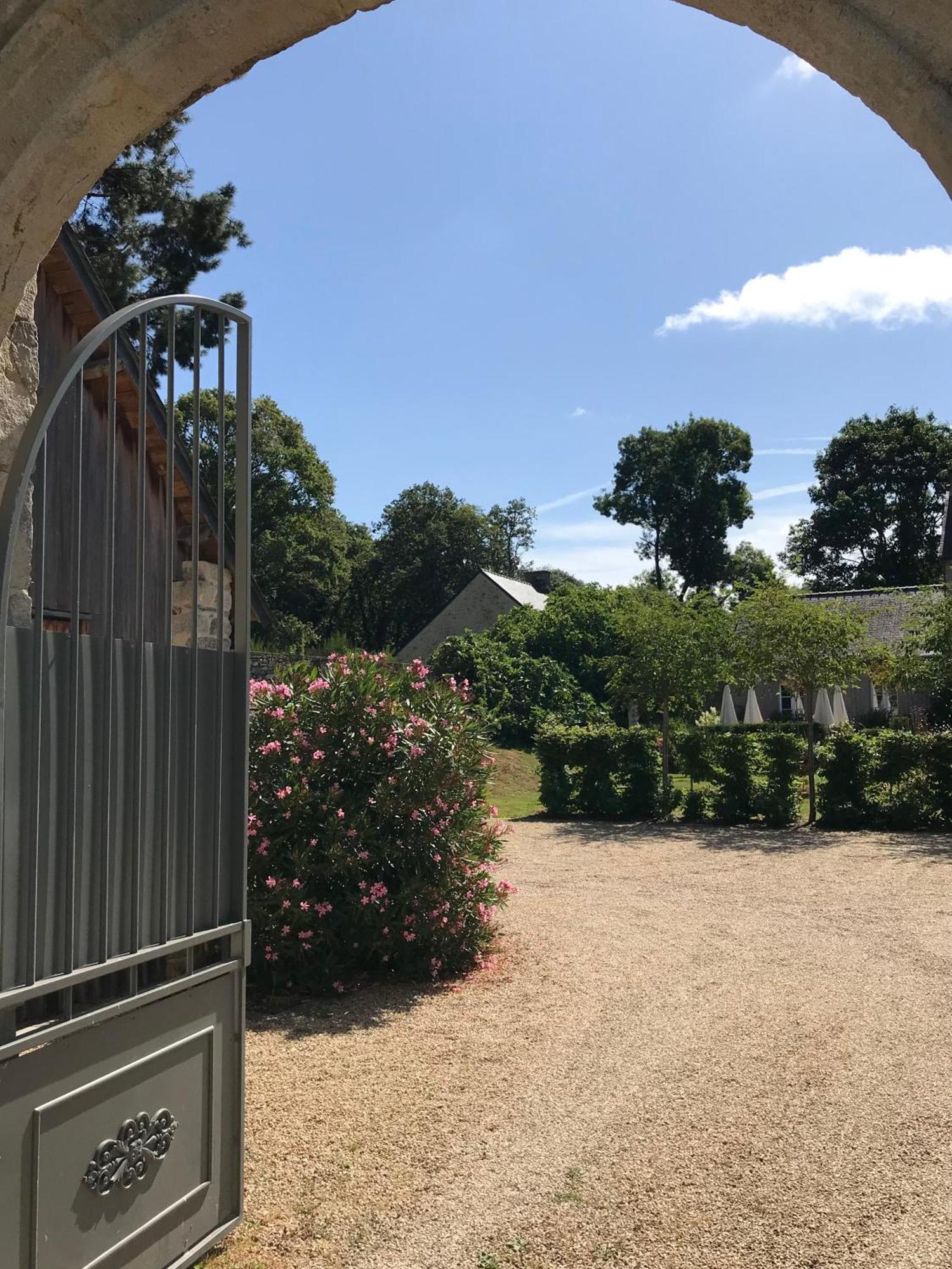 Theix Manoir Saint-Andre,B&B De Charme מראה חיצוני תמונה